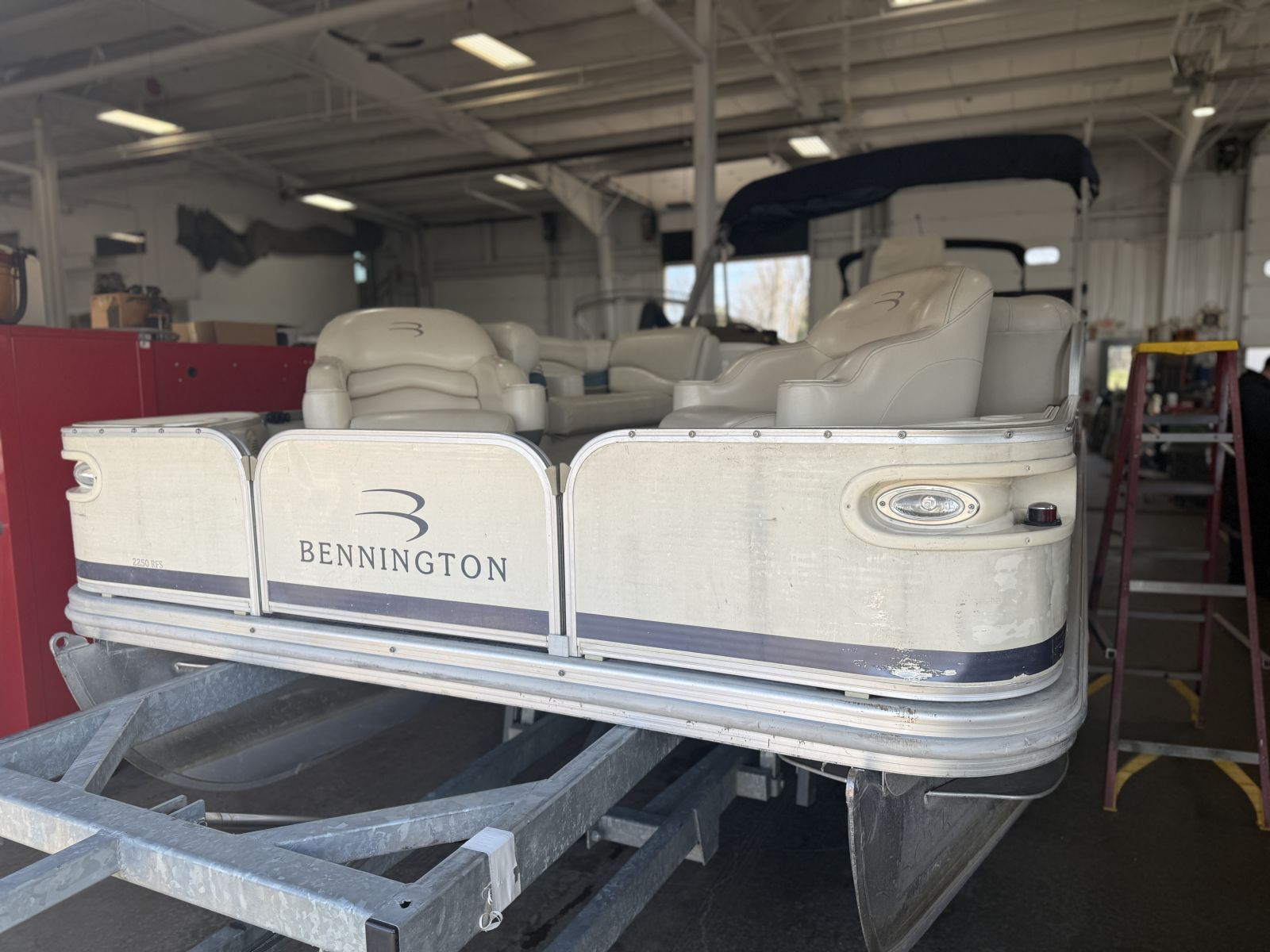 2004 Bennington 2250 RFS - Wilson Marine