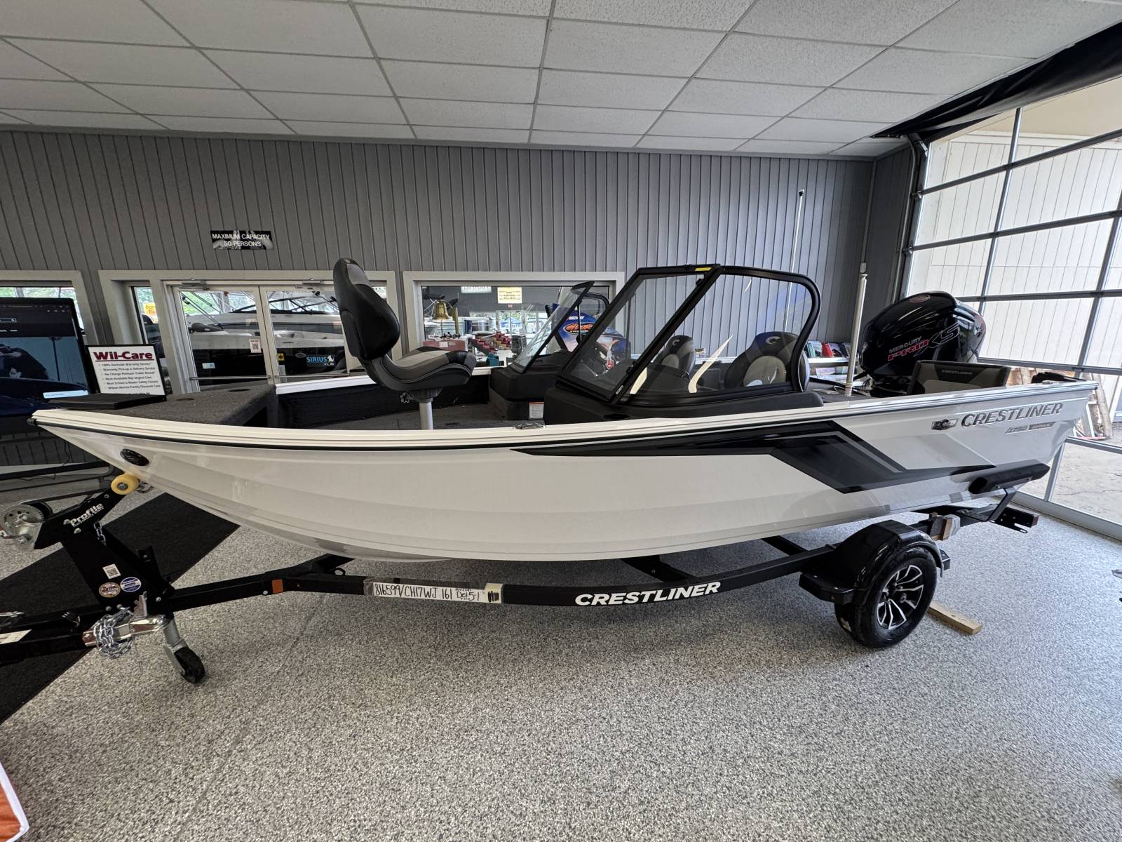 2026 Crestliner 1750 Hawk WT Jump seat - Wilson Marine