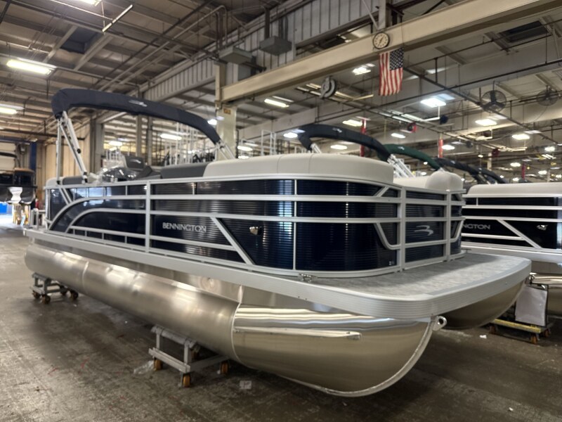 2027 Bennington 22S1SR