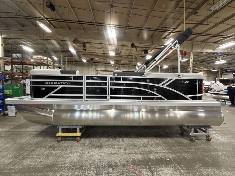 2027 Bennington 20S1L - Wilson Marine