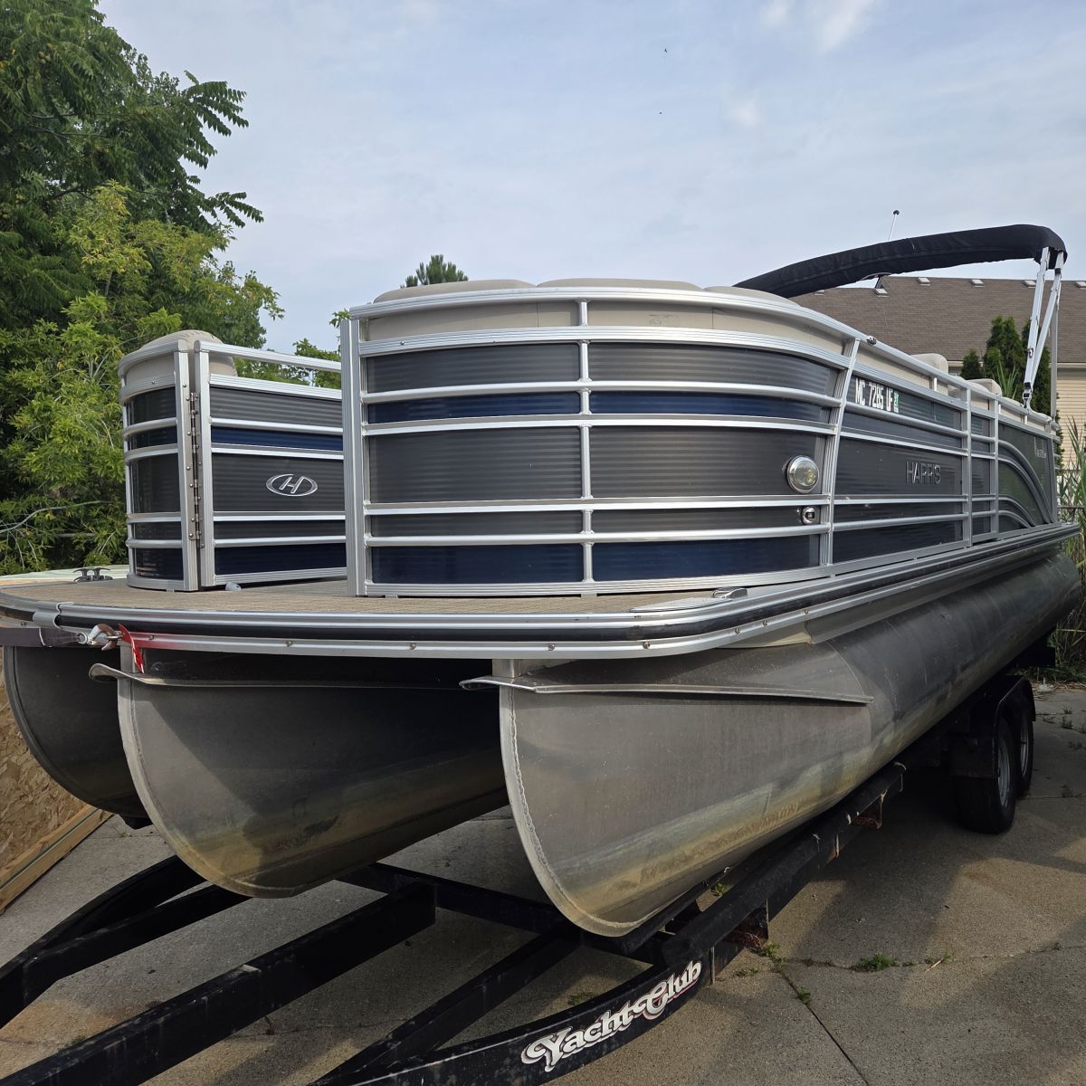 2018 Harris 240 Solstice Tri Toon *200hp* - Wilson Marine