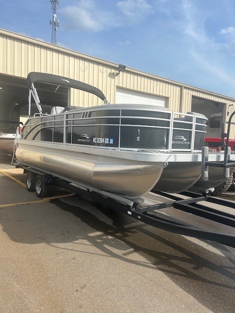 2023 Bennington 21 SXSB *Includes Trailer*