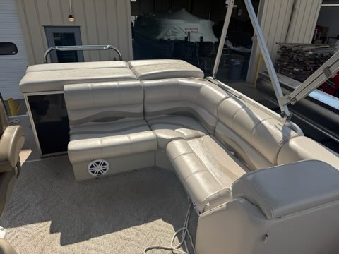 2012 South Bay 522CR, photo 11 of 15