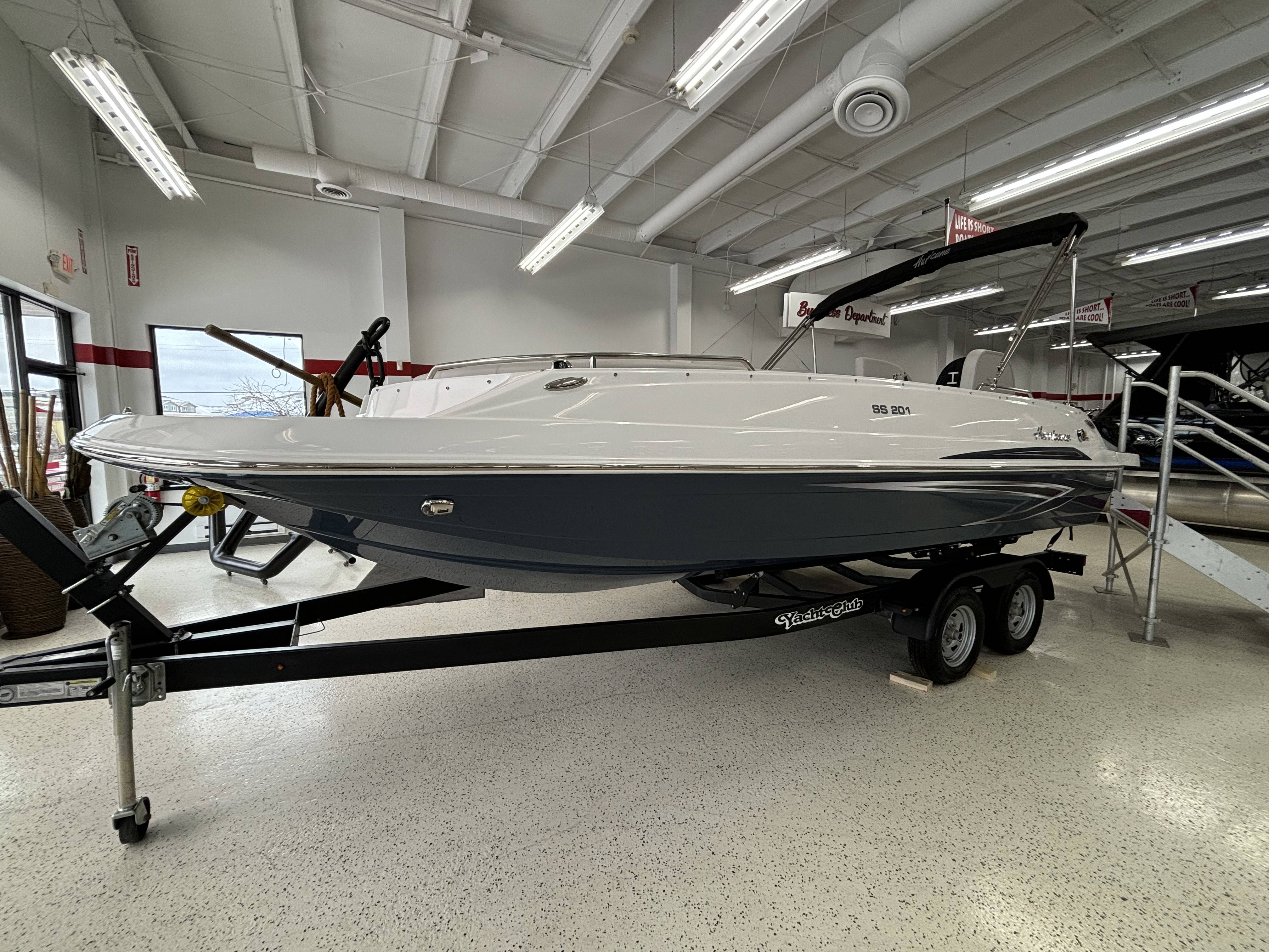 2024 Hurricane SunDeck Sport 201 IO - Wilson Marine