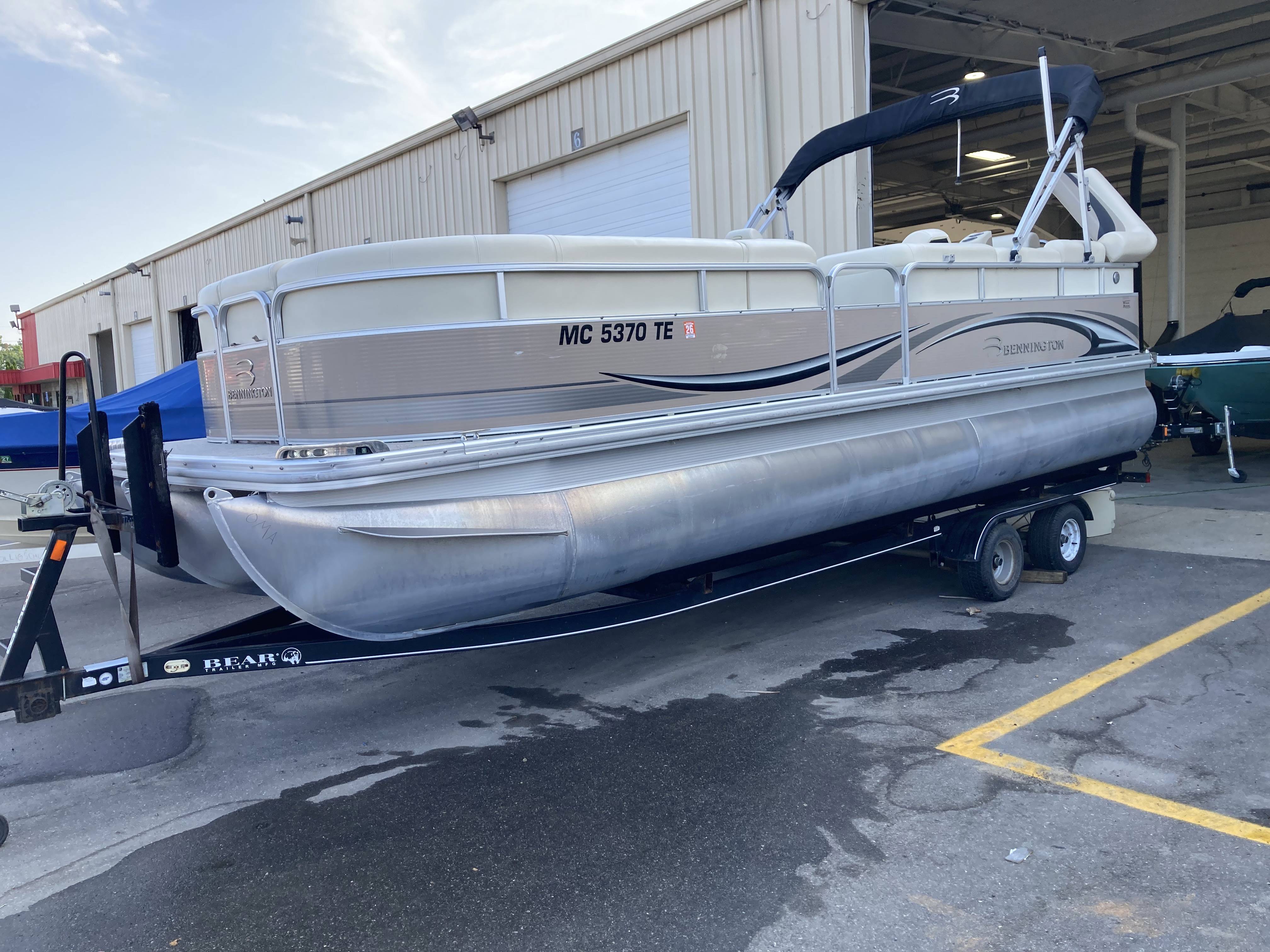 2009 Bennington 2275RL *Tri-Toon!* - Wilson Marine