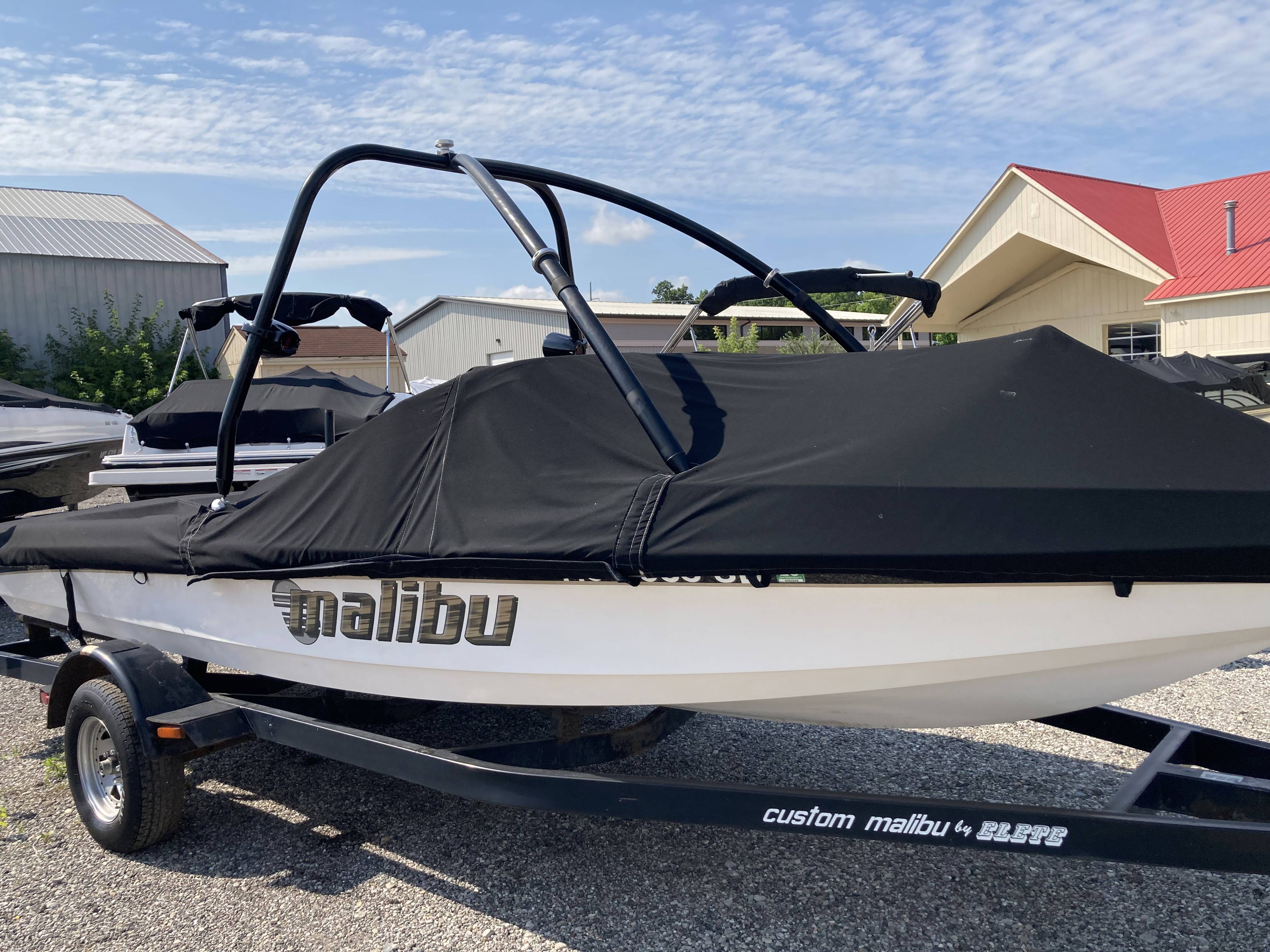 2001 Malibu Sportster LX, photo 3 of 10