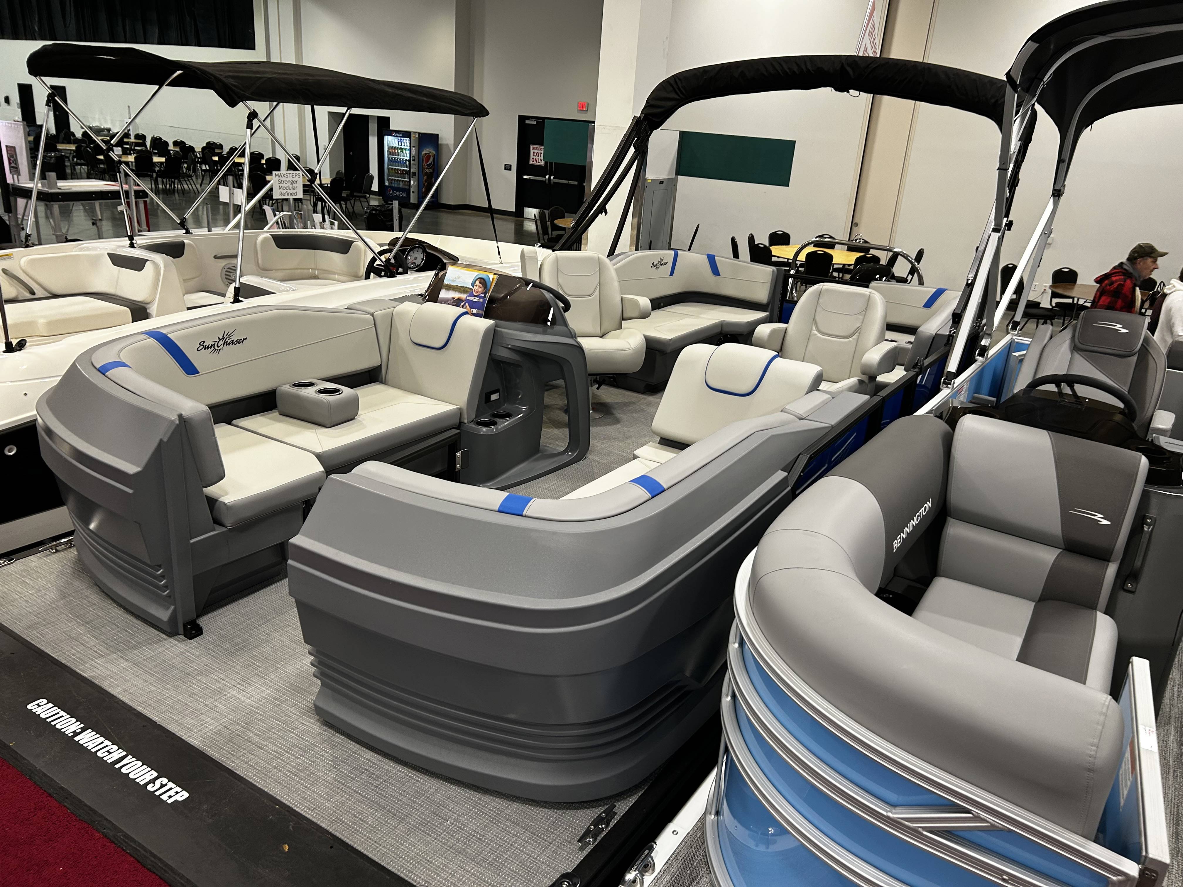 2025 SunChaser Lucerne 20 LR DH - Wilson Marine