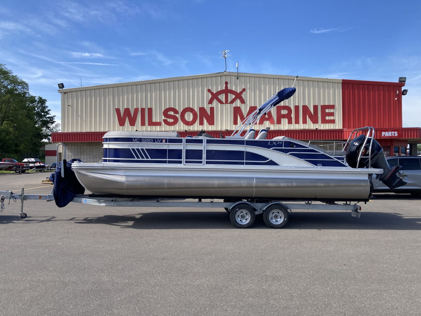 2022 Bennington 24 LXSB, Yamaha VF-250 (29 Hours), Trailer, Tri