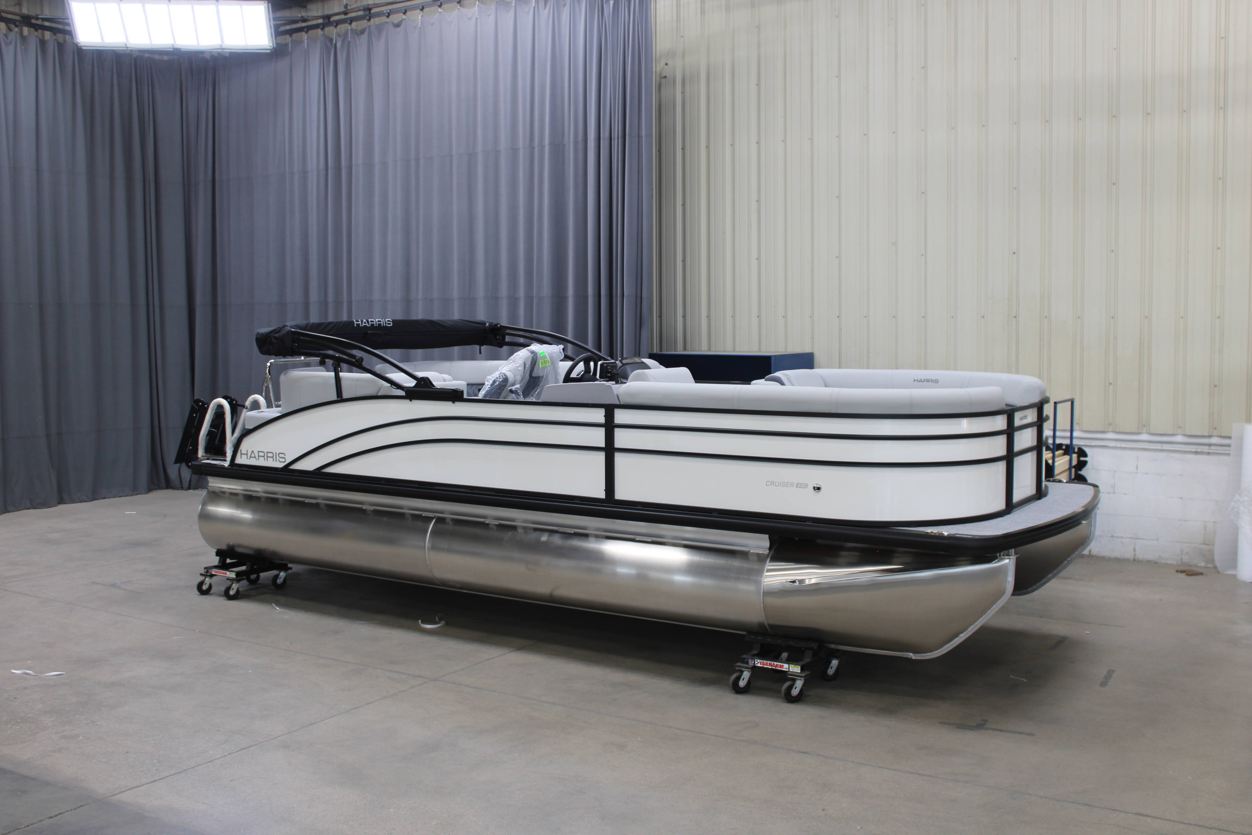 2026 Harris Cruiser 230 CW - Wilson Marine