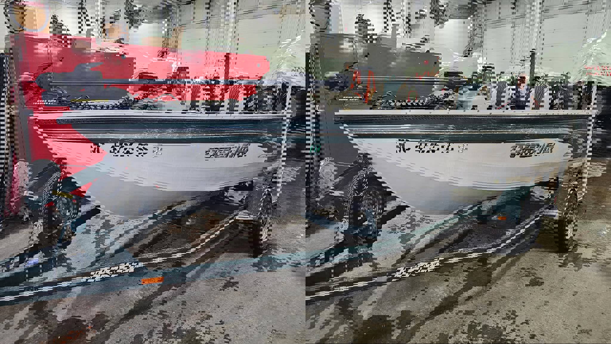 2000 Crestliner 1650 Fish Hawk