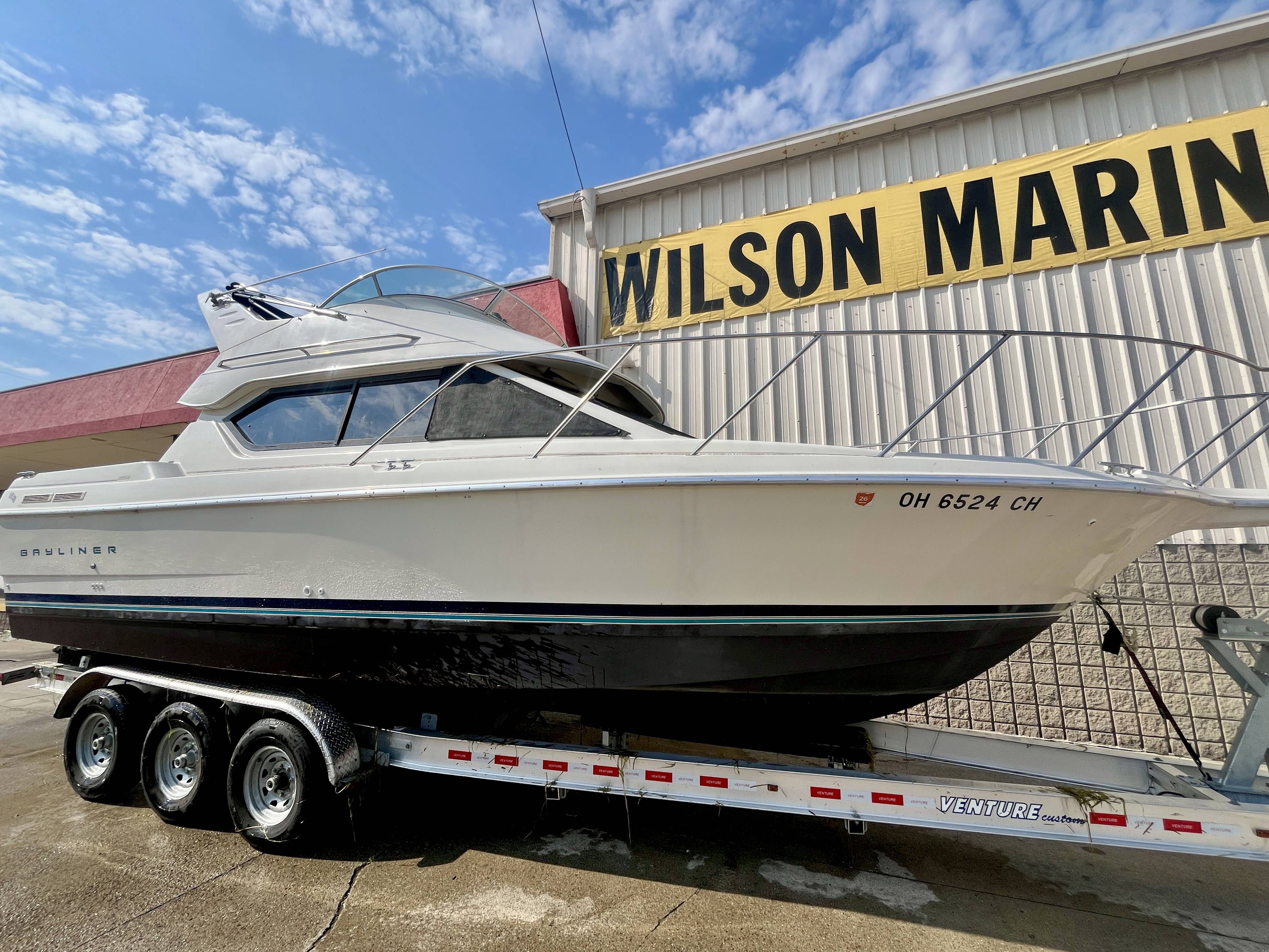 1996 Bayliner 2858 Cierra Flybridge - Wilson Marine
