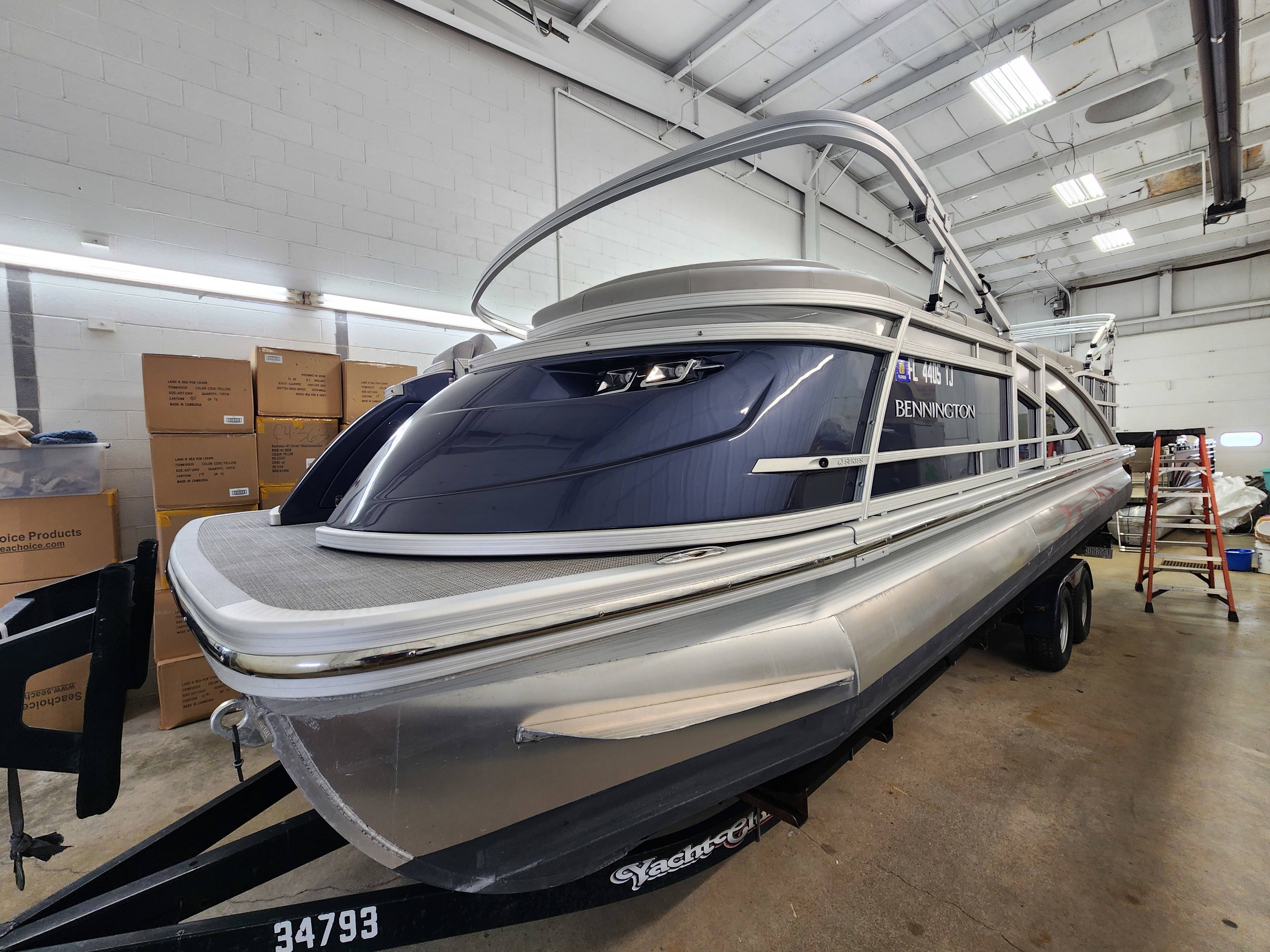 2023 Bennington 25 QCL *TRI-TOON* *151 hours!* - Wilson Marine