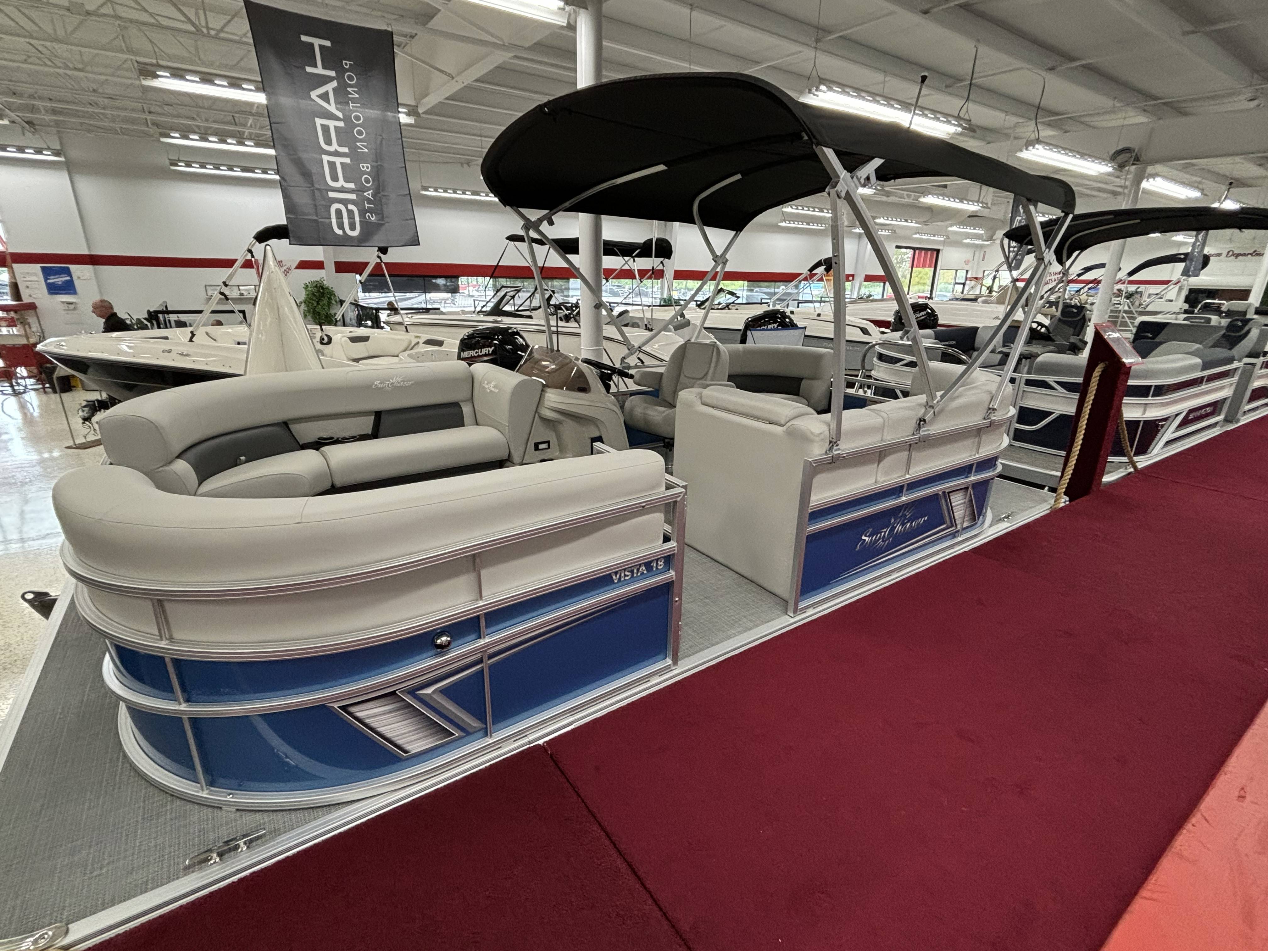 2025 SunChaser Vista 18 LR - Wilson Marine