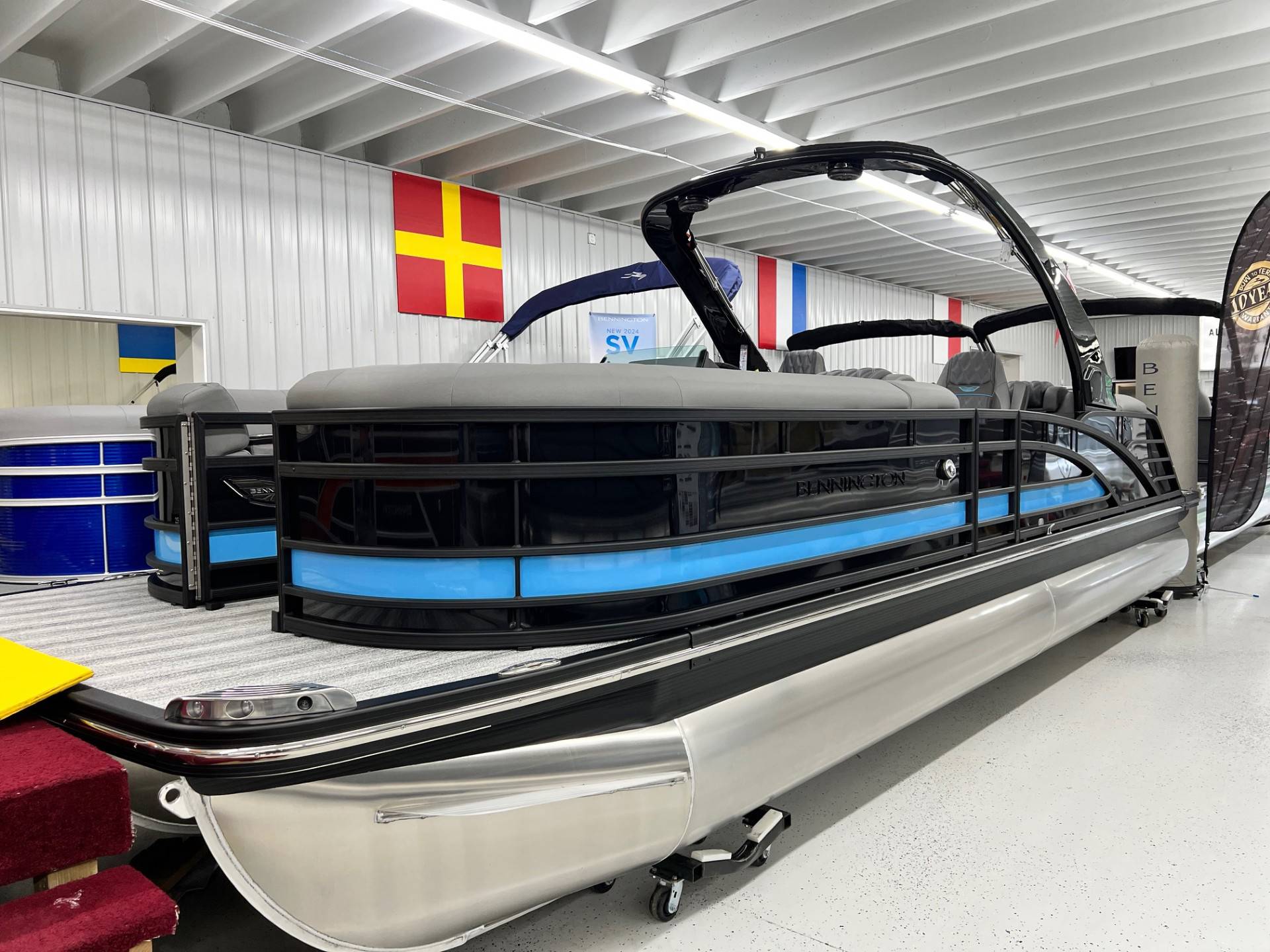 2025 Bennington 25 RFBA Tri Toon - Wilson Marine