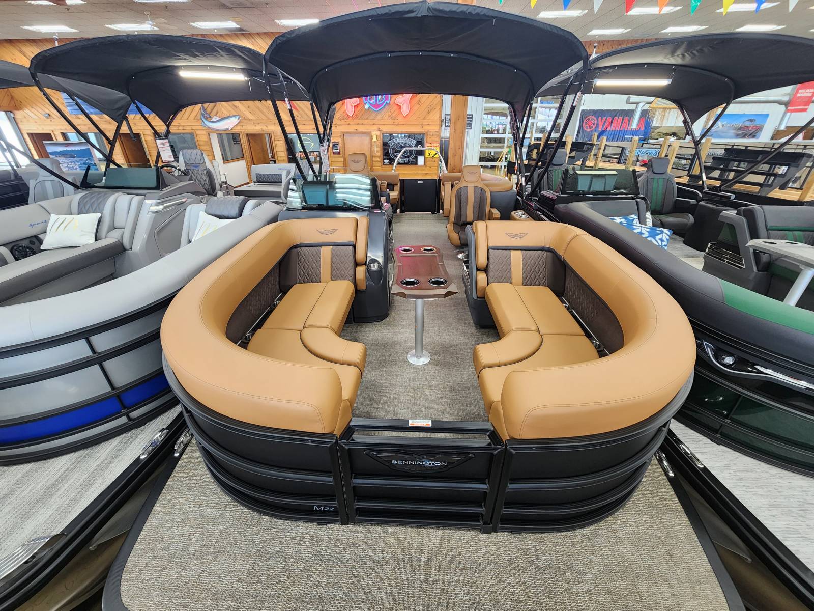 2025 Bennington M Series 22 MFB Tri Toon - Wilson Marine