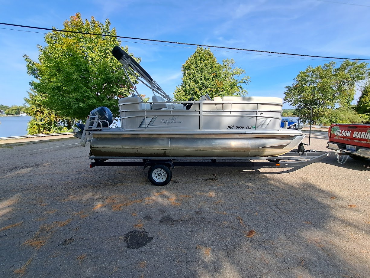 2023 Sunchaser Vista 18 LR - Wilson Marine