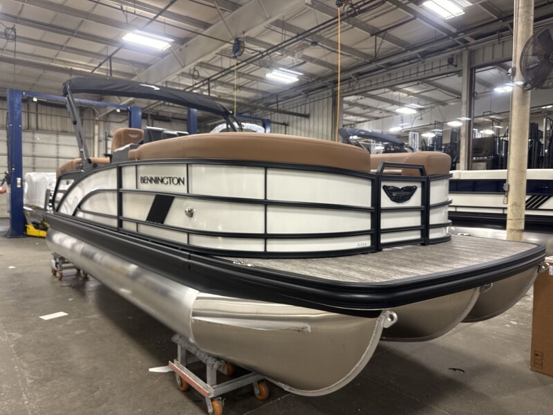 2026 Bennington 23M1FB Limited Tri Toon - Wilson Marine