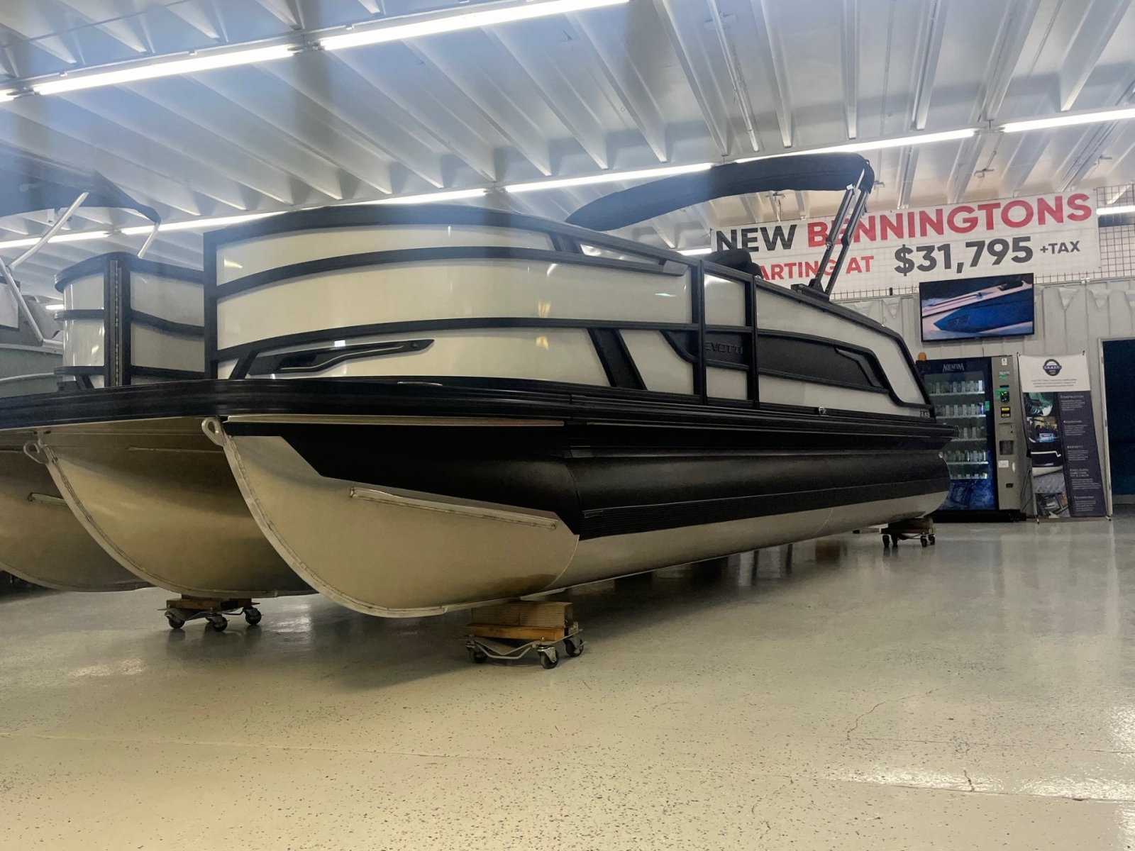 2026 Evotti 723 CS Tri Toon - Wilson Marine